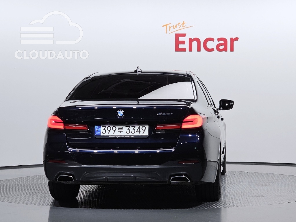 2021 BMW 5 Series 520i M Sports - Image 4
