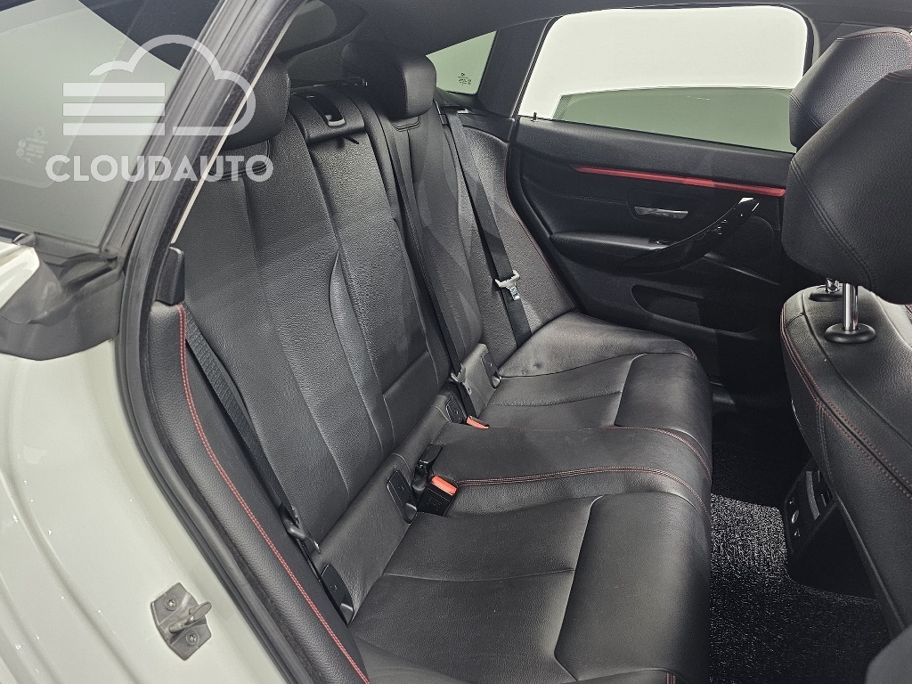 2015 BMW 4 Series 420d xDrive Sports Coupe - Image 11