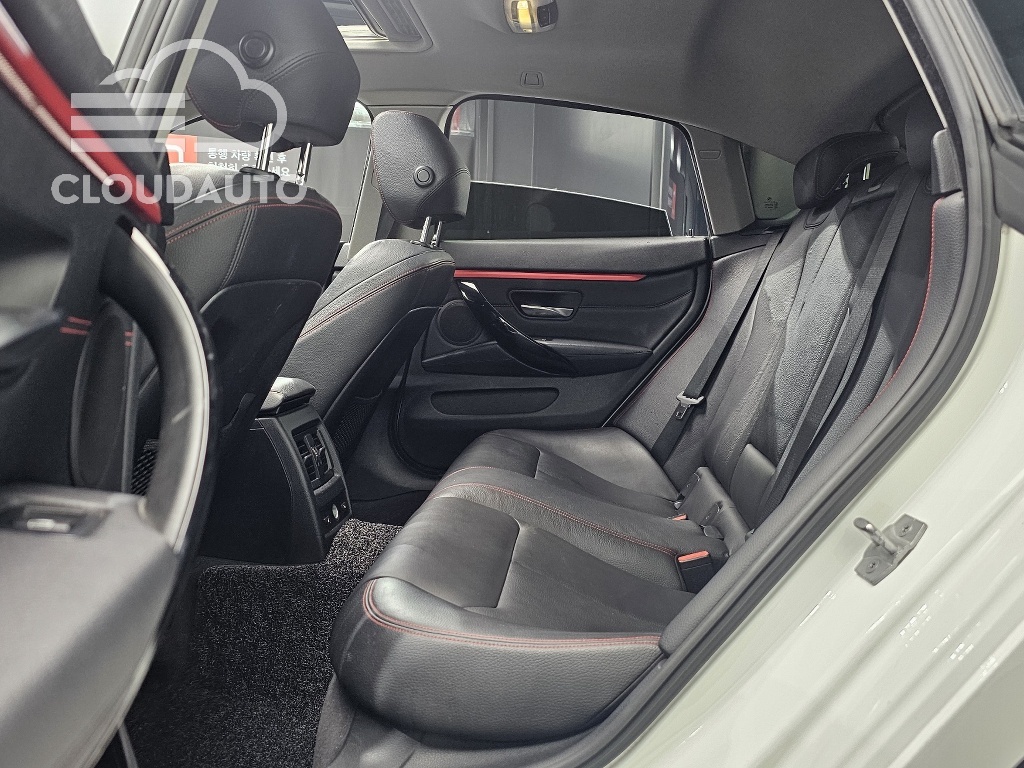 2015 BMW 4 Series 420d xDrive Sports Coupe - Image 12