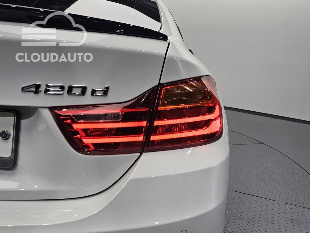 2015 BMW 4 Series 420d xDrive Sports Coupe - Image 23