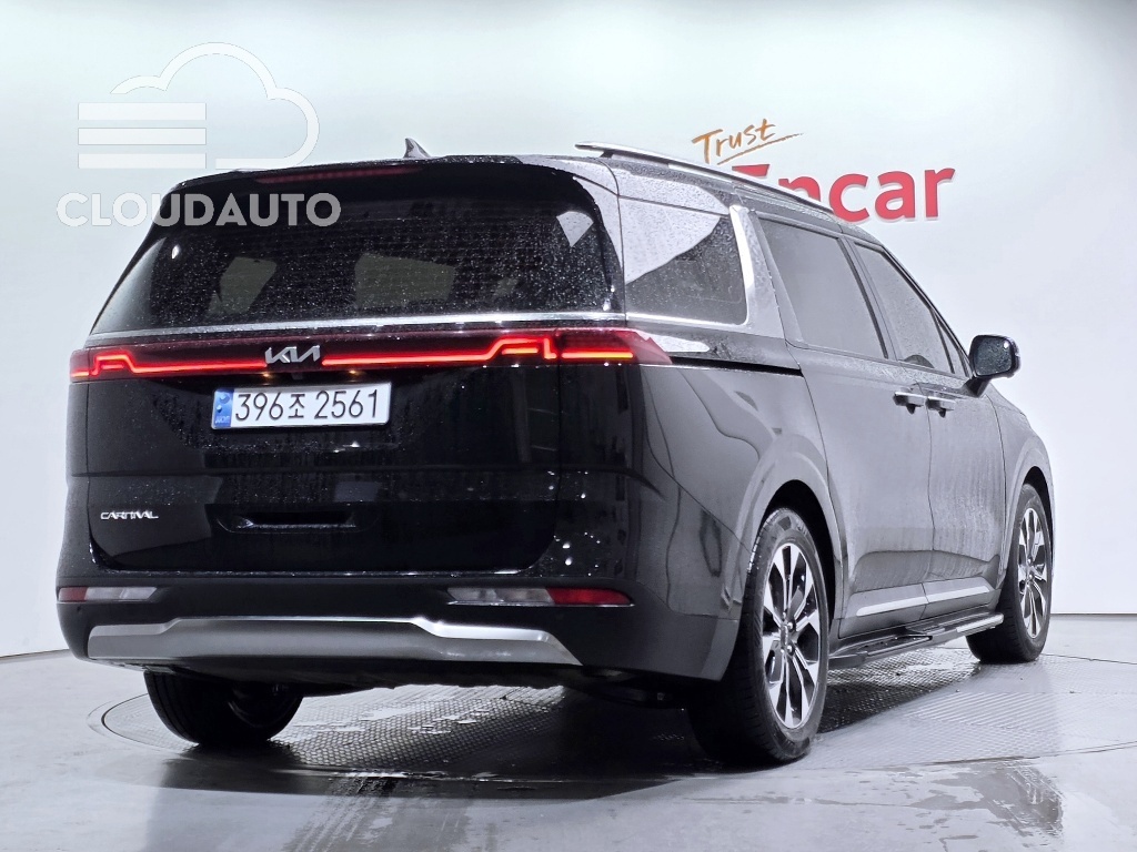 2023 Kia Carnival 9 Noblesse - Image 2