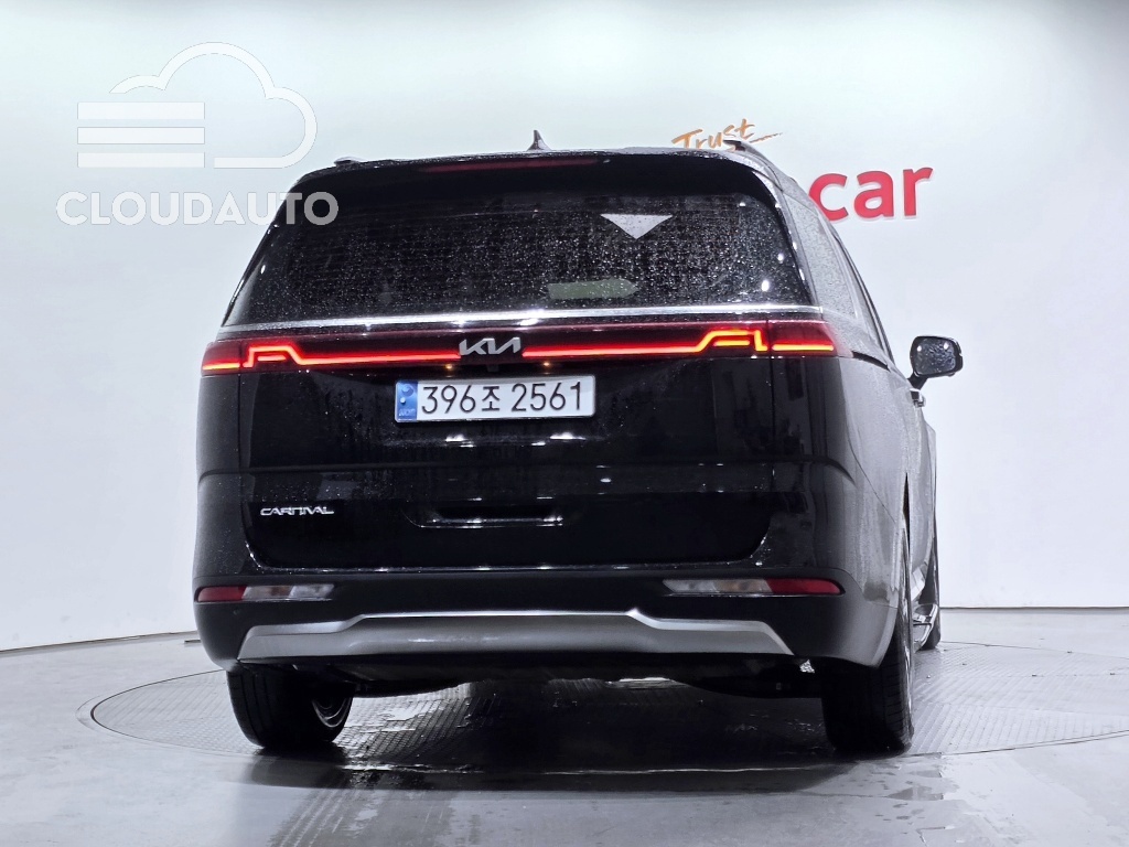 2023 Kia Carnival 9 Noblesse - Image 4