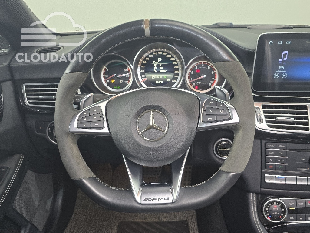 2017 Mercedes-Benz CLS CLS63 AMG S 4MATIC - Image 13