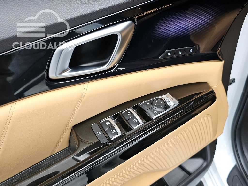 2023 Kia Carnival Gasoline 7 Signature - Image 18