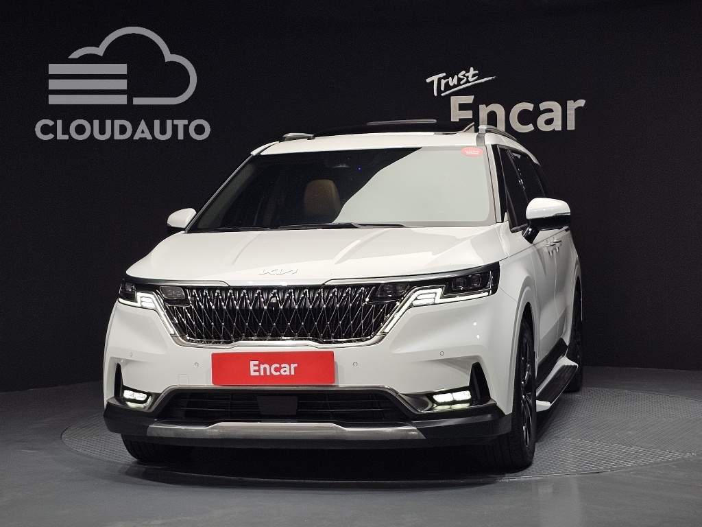 2023 Kia Carnival Gasoline 7 Signature - Image 3