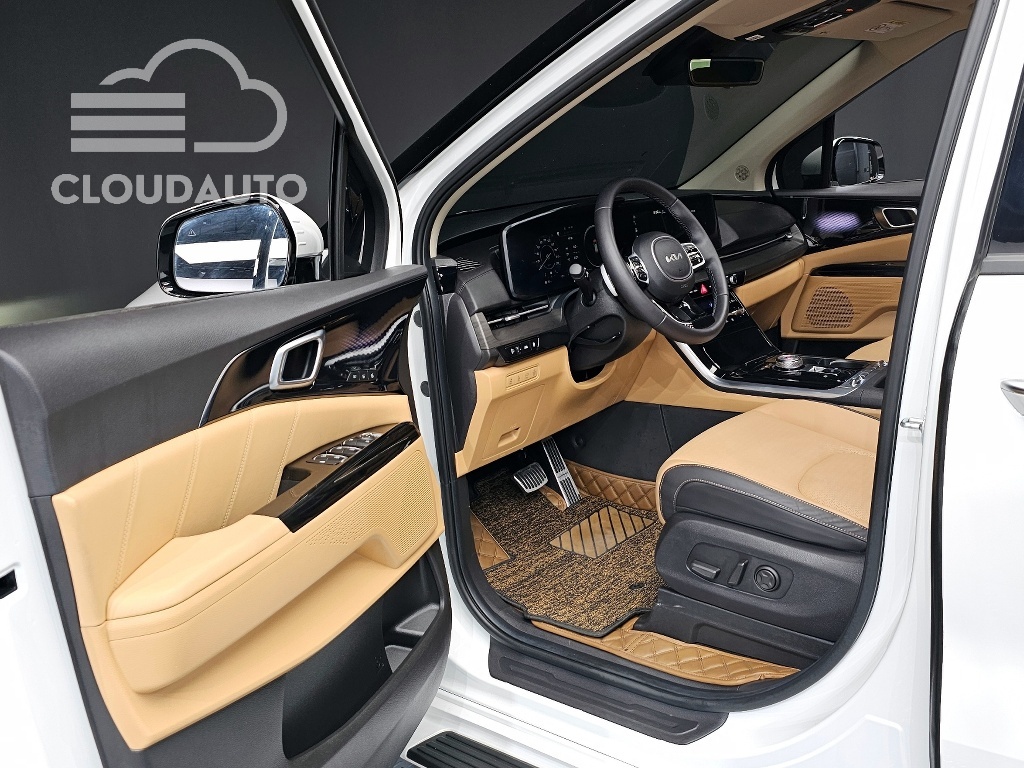 2023 Kia Carnival Gasoline 7 Signature - Image 10
