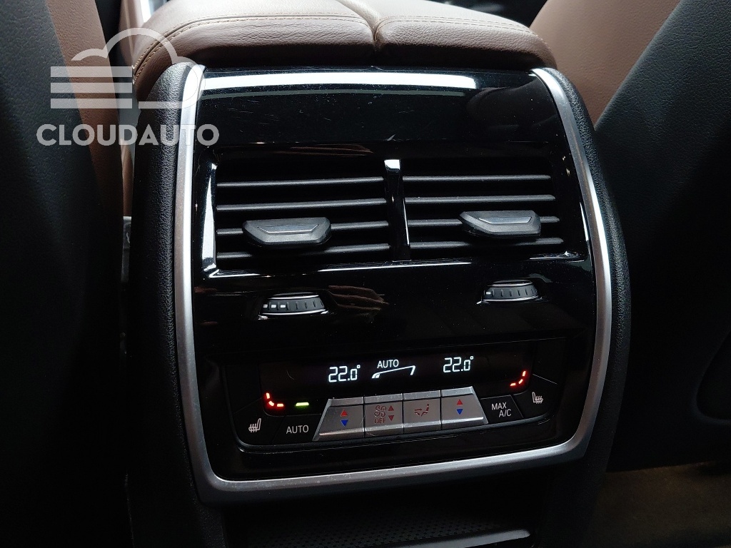 2021 BMW X6 xDrive40i M Sports - Image 17