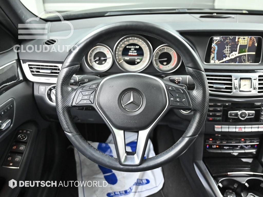 2014 Mercedes-Benz E-Class E250 CDI 4MATIC - Image 13