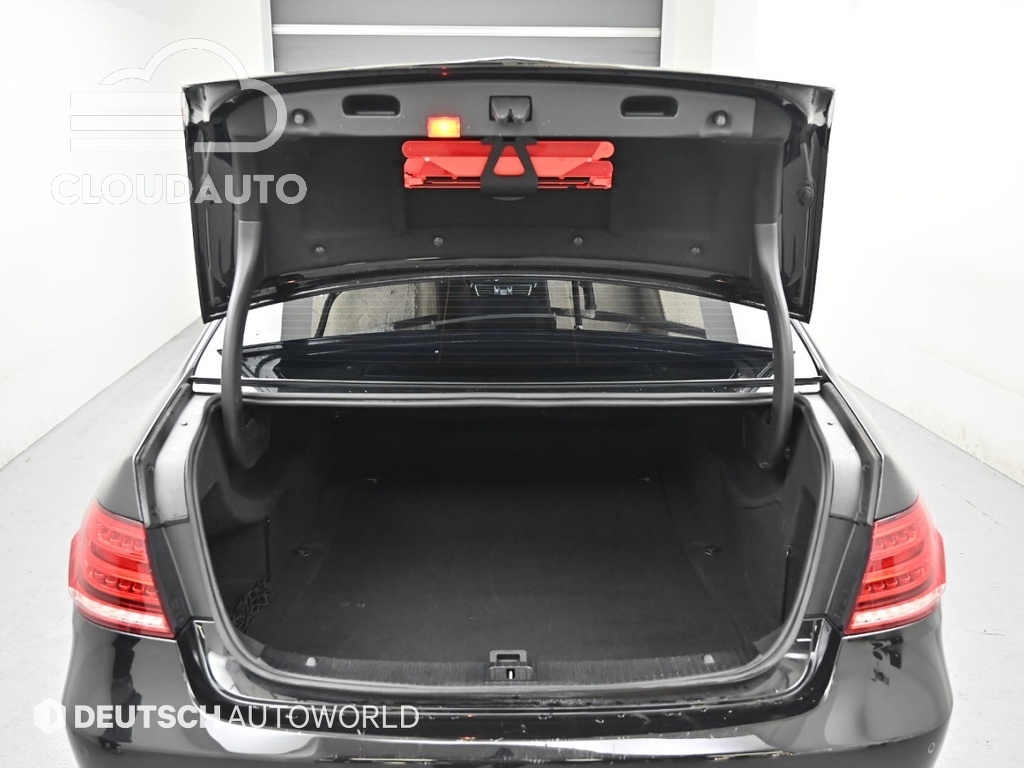 2014 Mercedes-Benz E-Class E250 CDI 4MATIC - Image 19