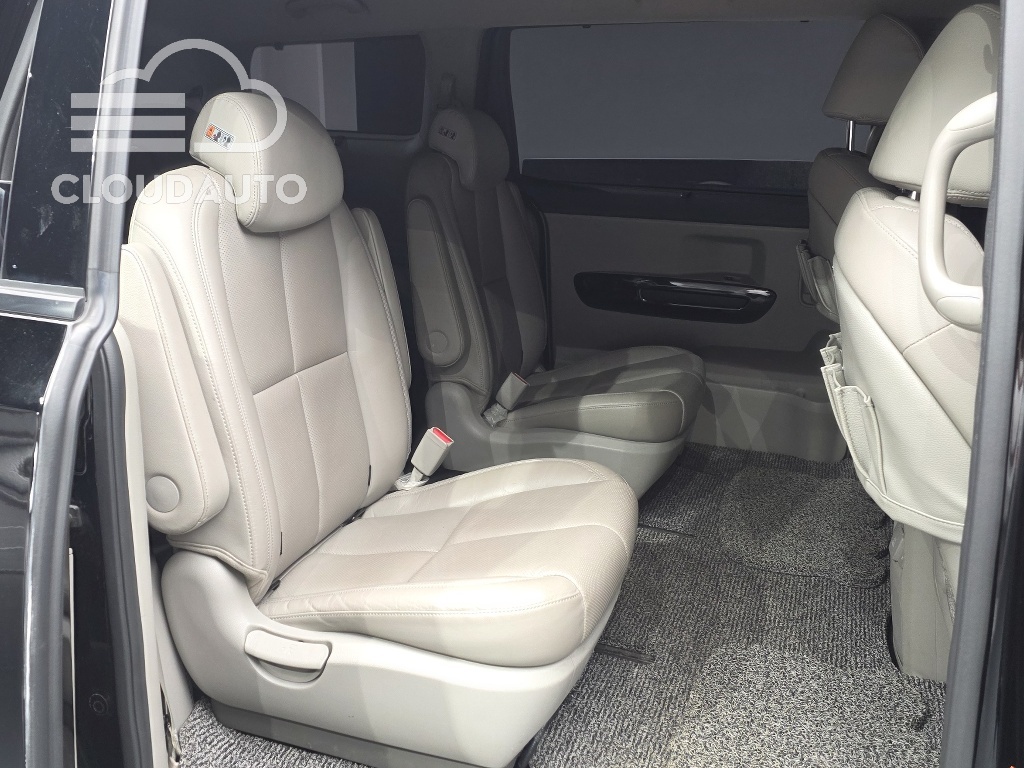 2019 Kia Carnival 9 Noblesse - Image 11