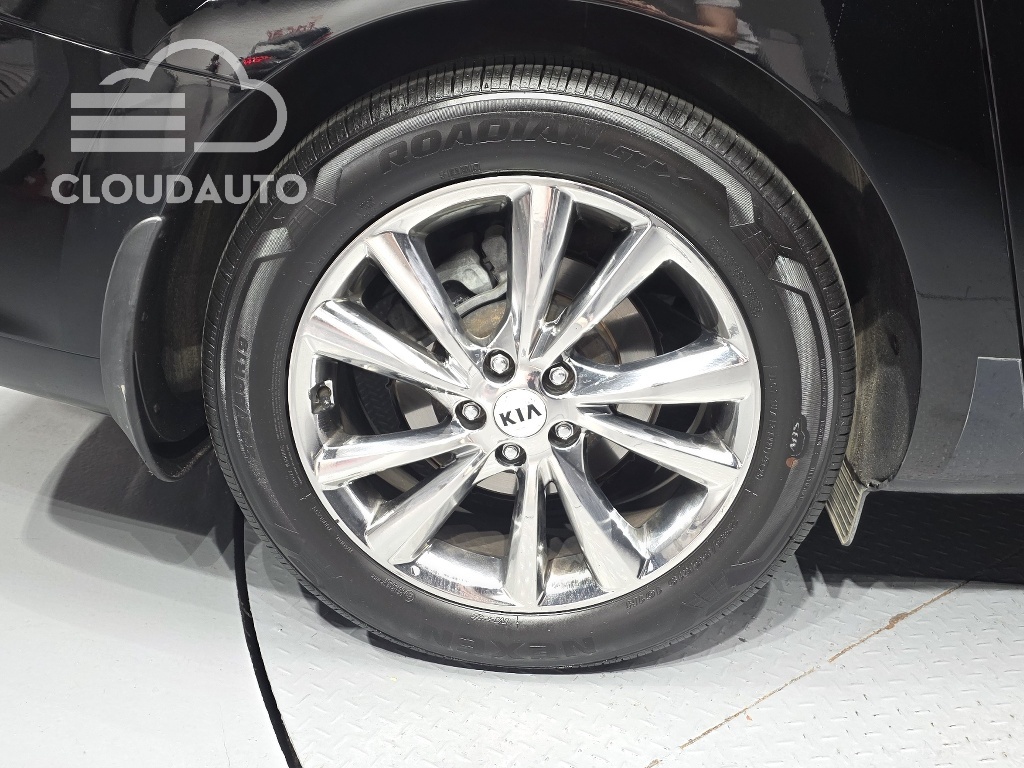 2019 Kia Carnival 9 Noblesse - Image 5