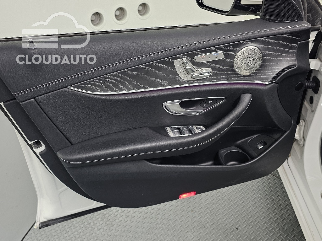 2022 Mercedes-Benz E-Class E350 4MATIC - Image 24