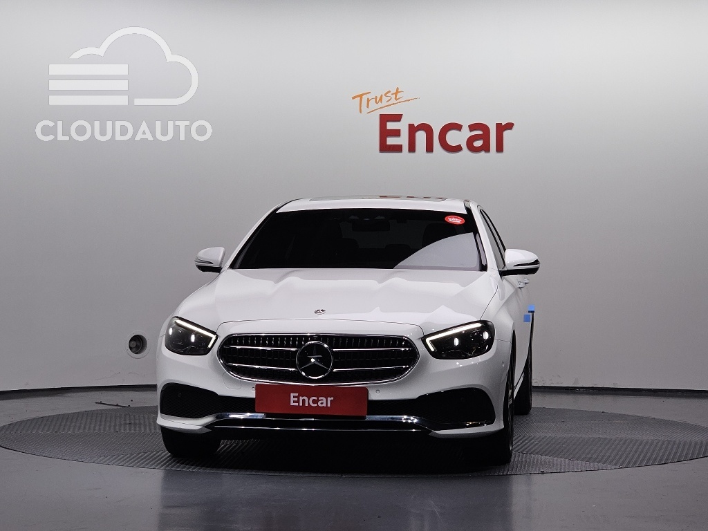 2022 Mercedes-Benz E-Class E350 4MATIC - Image 3