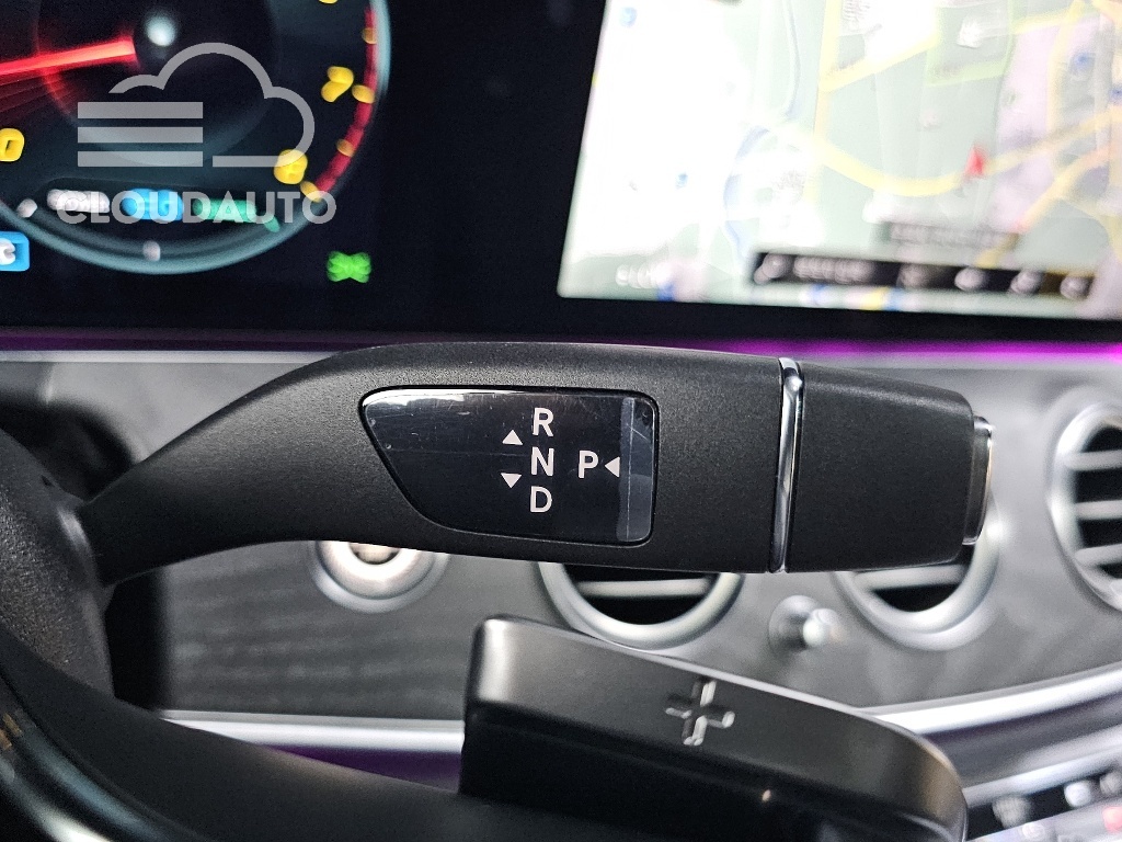 2022 Mercedes-Benz E-Class E350 4MATIC - Image 9