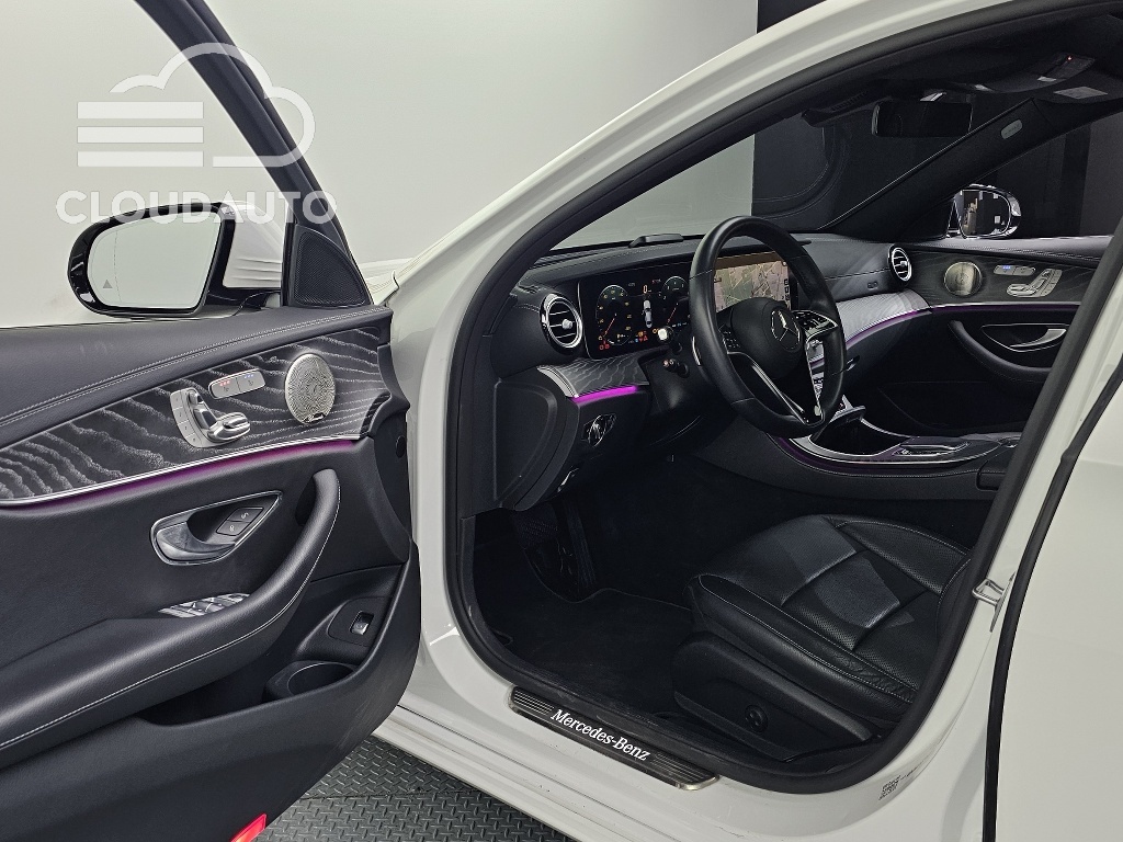 2022 Mercedes-Benz E-Class E350 4MATIC - Image 10