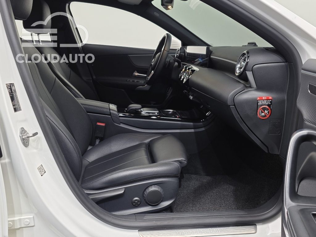 2021 Mercedes-Benz A-Class A220 Sedan - Image 11
