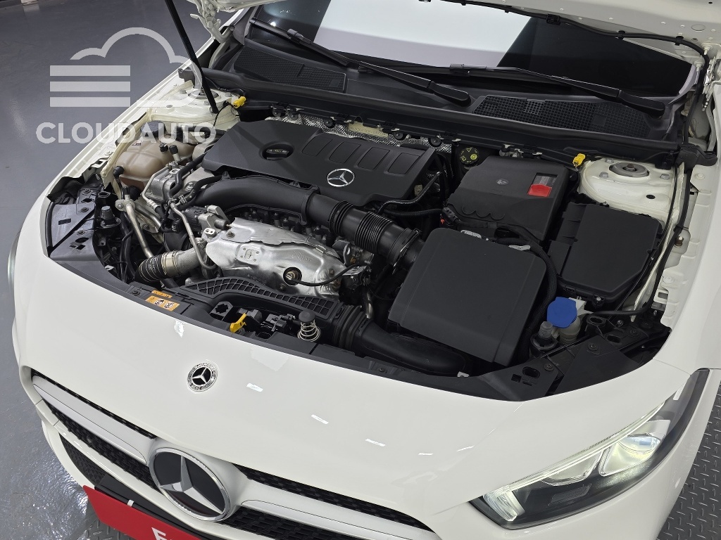 2021 Mercedes-Benz A-Class A220 Sedan - Image 6