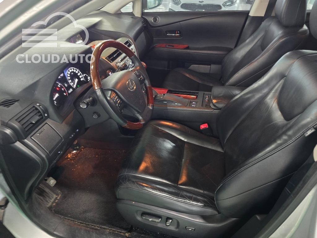2010 Lexus RX350 Luxury - Image 10