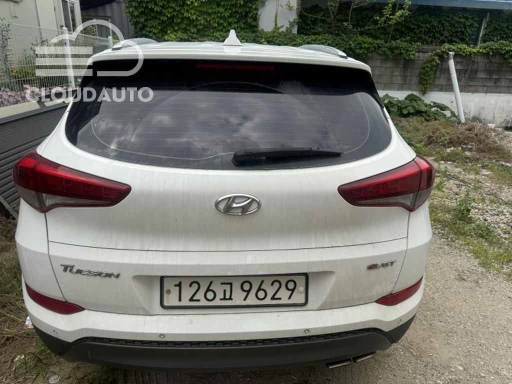 2016 Hyundai Tucson Diesel 2.0 2WD - Image 2