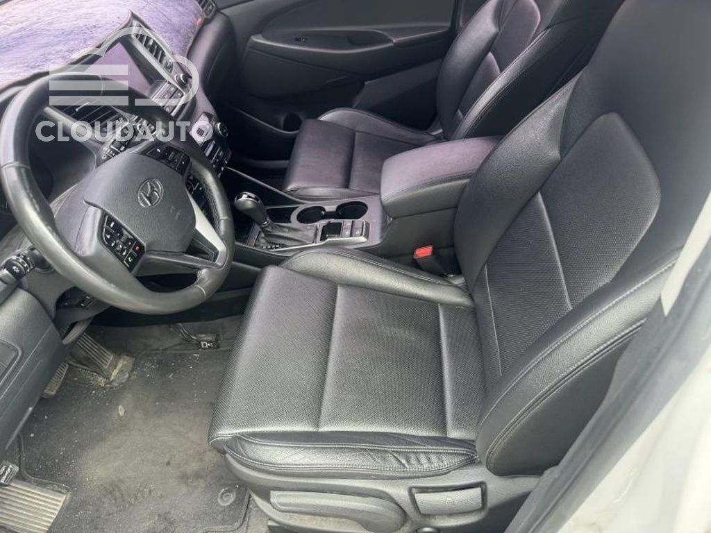 2016 Hyundai Tucson Diesel 2.0 2WD - Image 3