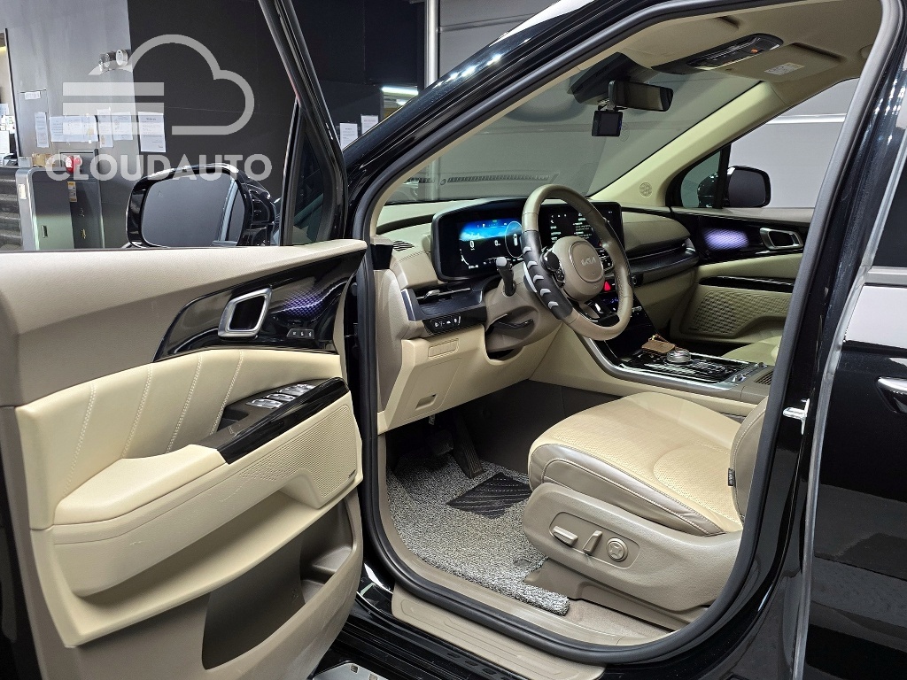2023 Kia Carnival Gasoline 4 - Image 11