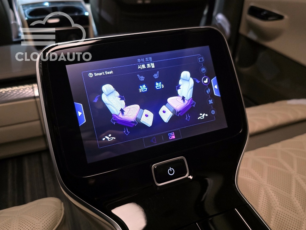 2023 Kia Carnival Gasoline 4 - Image 18