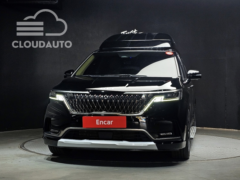 2023 Kia Carnival Gasoline 4 - Image 3