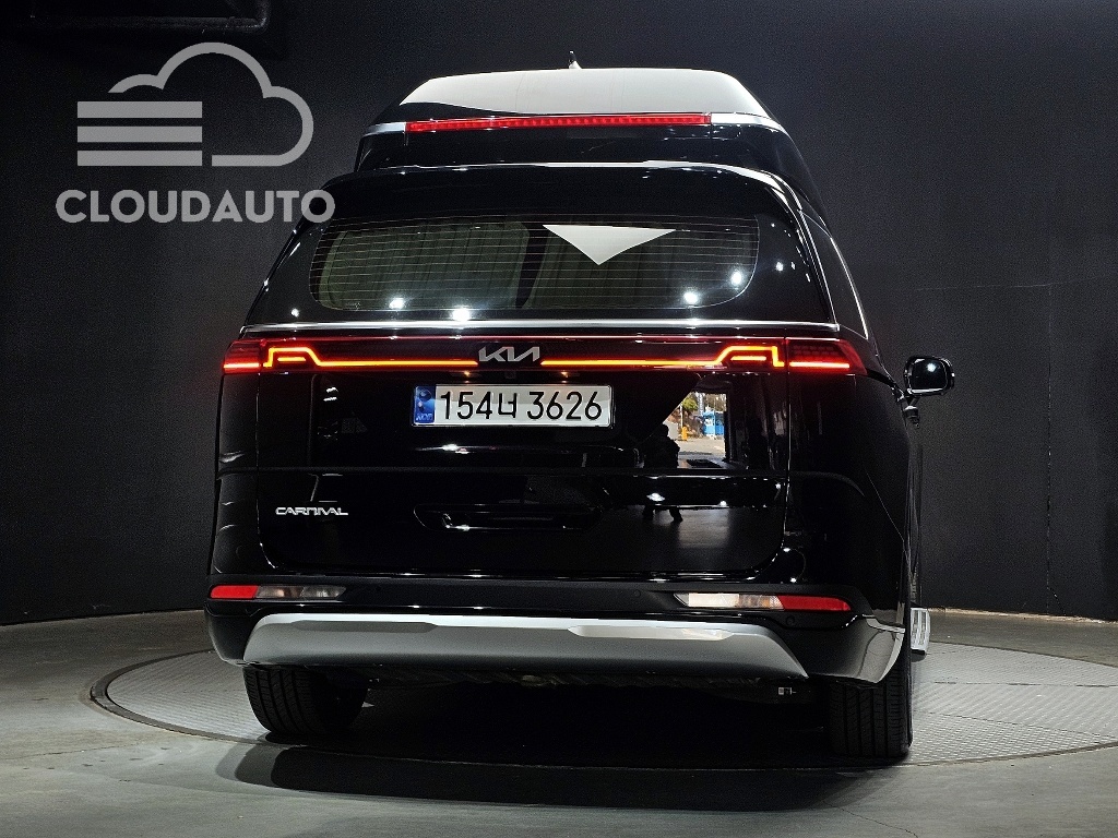 2023 Kia Carnival Gasoline 4 - Image 4