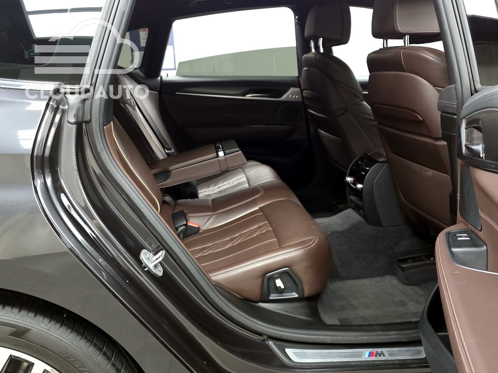 2023 BMW 6 Series GT 620d M Sports - Image 11