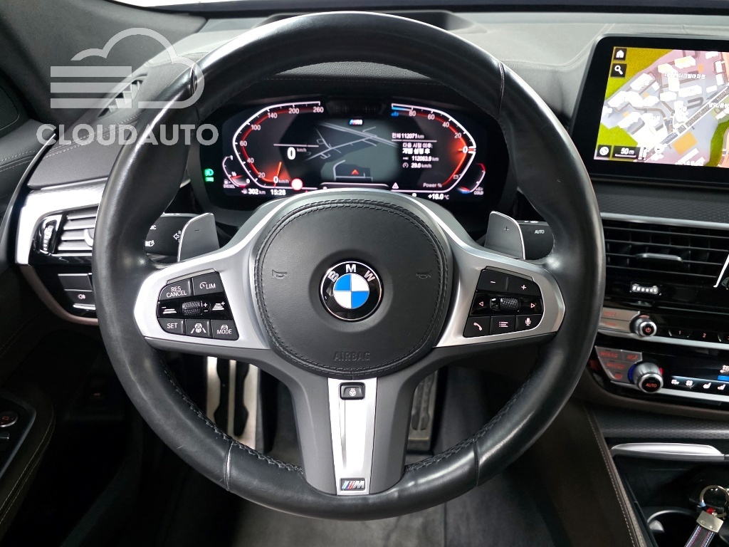 2023 BMW 6 Series GT 620d M Sports - Image 14