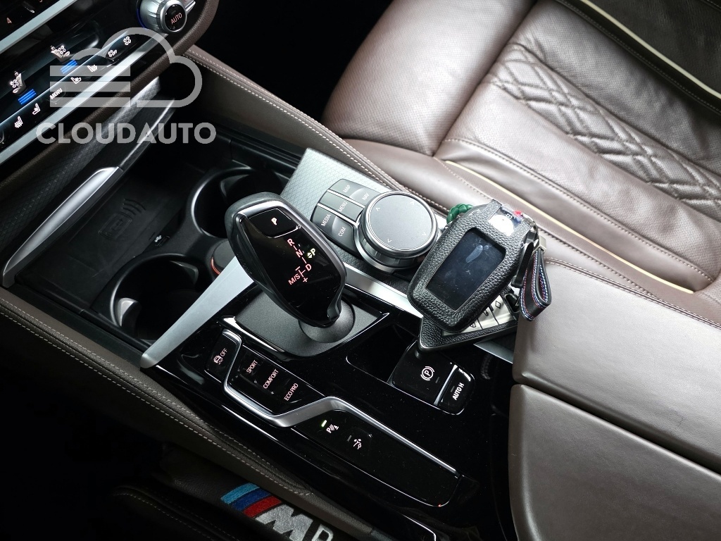2023 BMW 6 Series GT 620d M Sports - Image 9