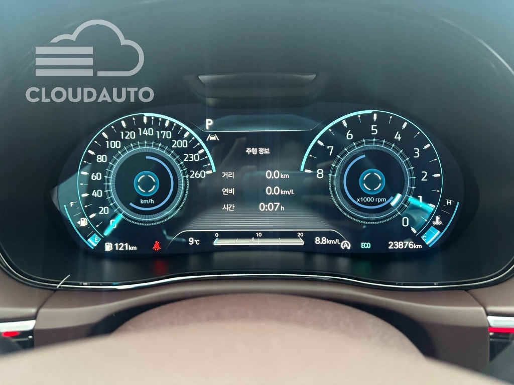 2024 Genesis GV70 2.5T Gasoline AWD - Image 8