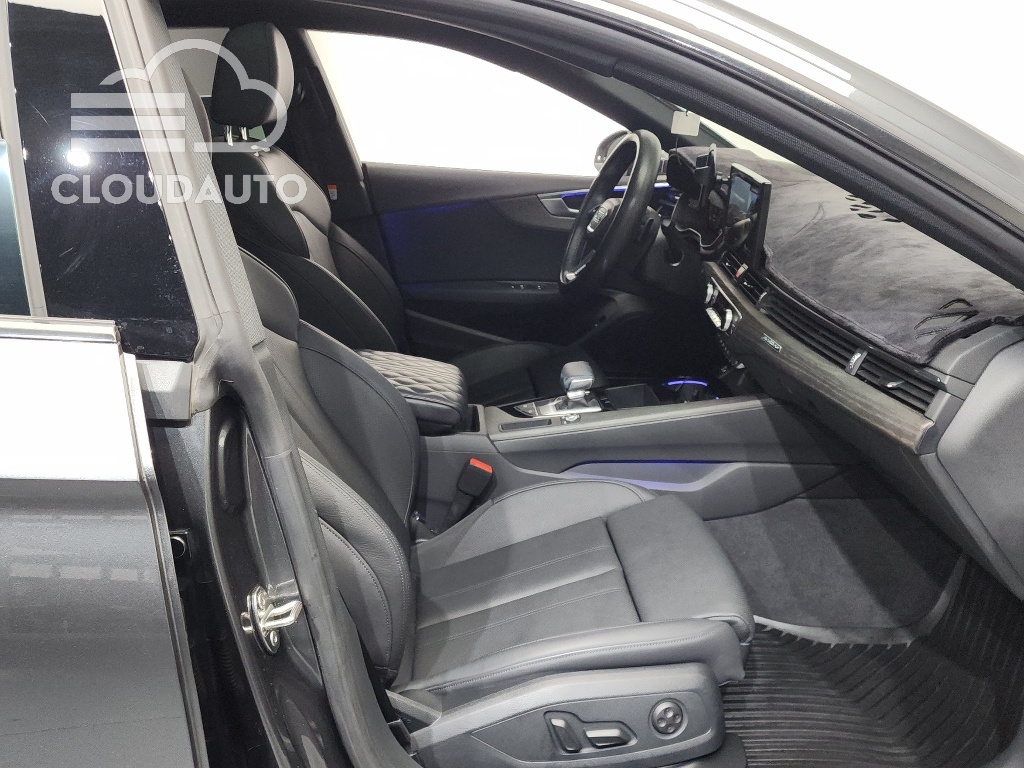 2023 Audi A5 40 TFSI Premium - Image 11