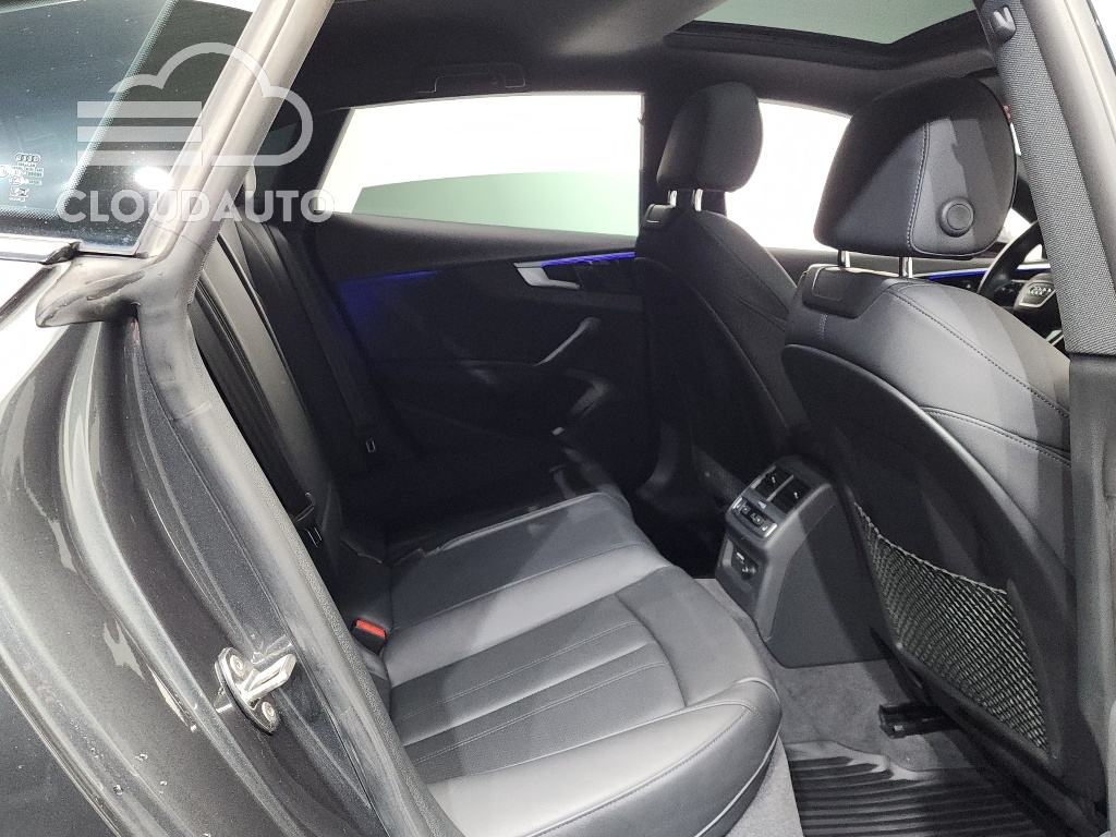 2023 Audi A5 40 TFSI Premium - Image 12