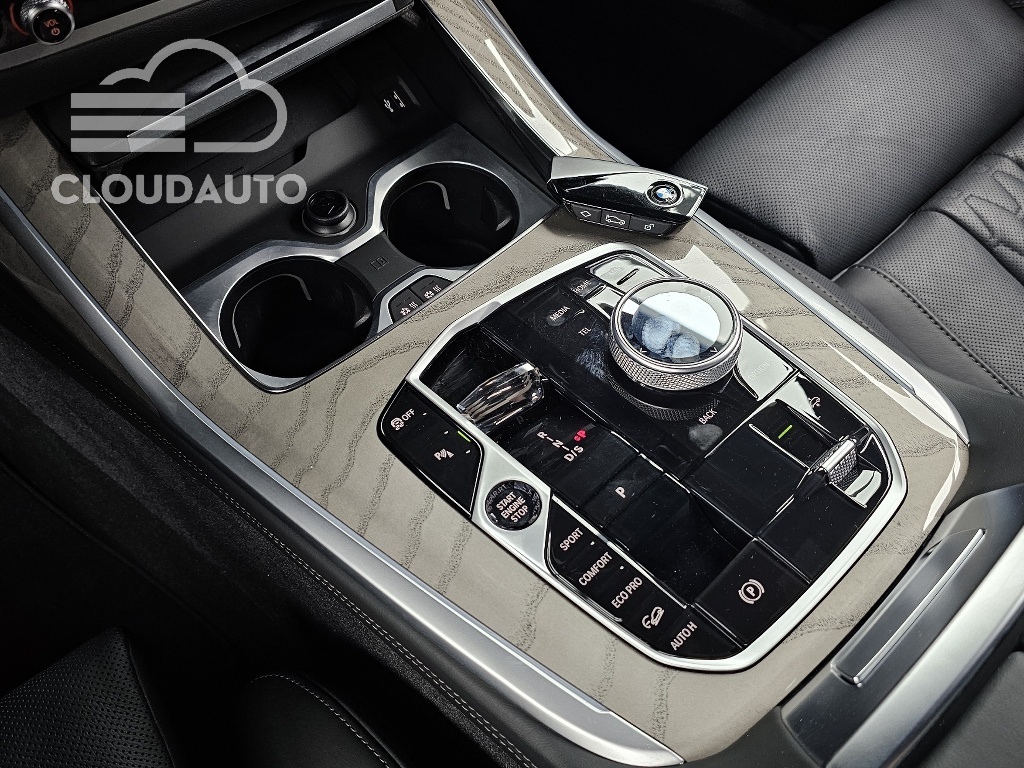 2024 BMW X7 xDrive 40i 6 - Image 9