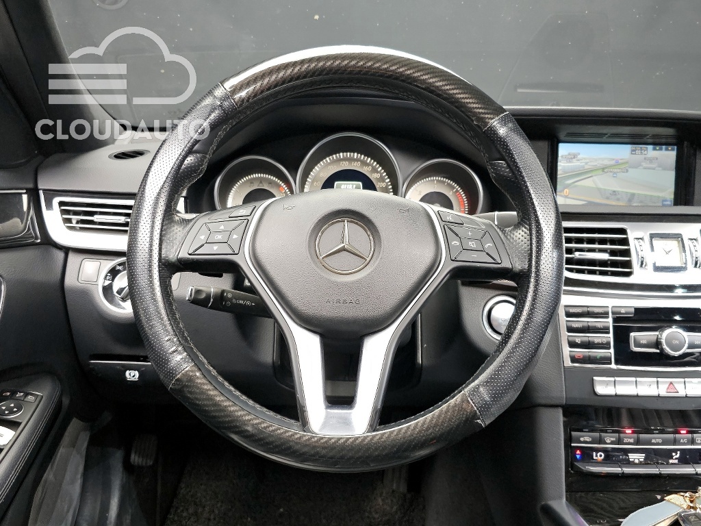 2014 Mercedes-Benz E-Class E220 CDI - Image 12