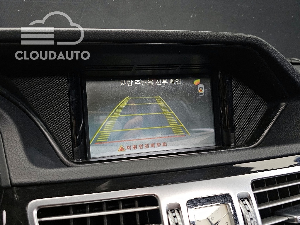 2014 Mercedes-Benz E-Class E220 CDI - Image 14