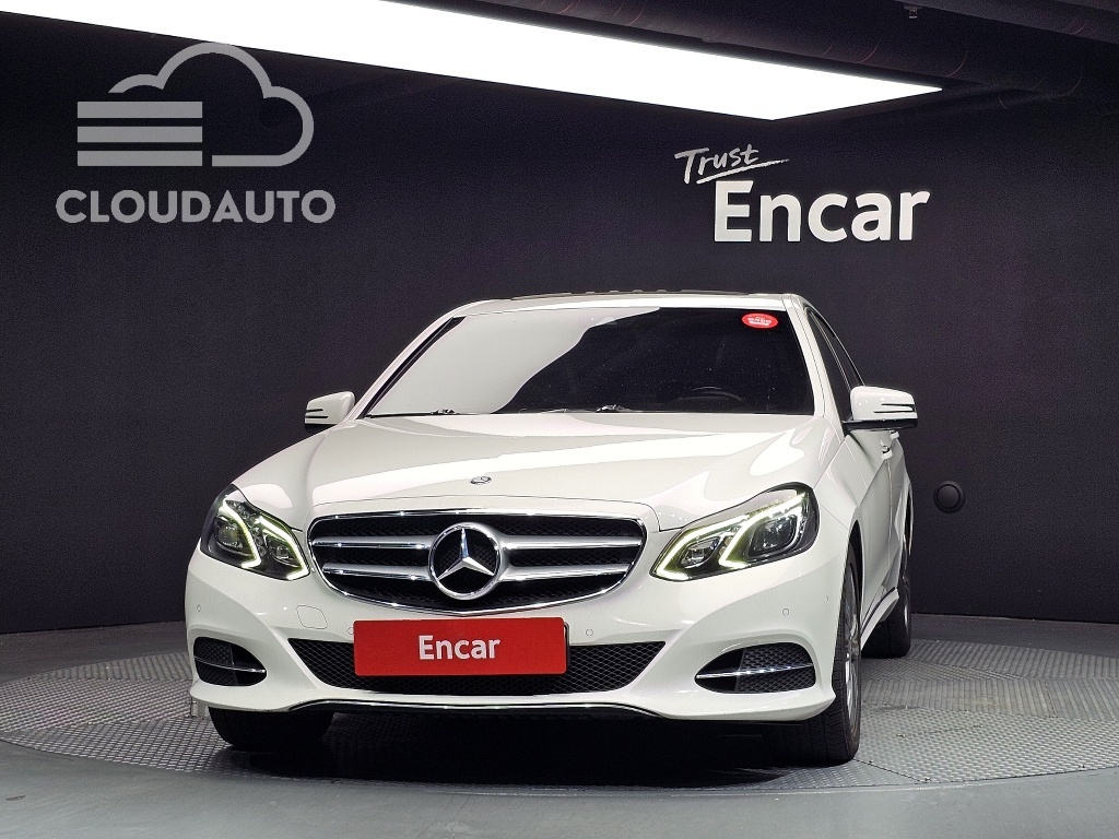 2014 Mercedes-Benz E-Class E220 CDI - Image 3