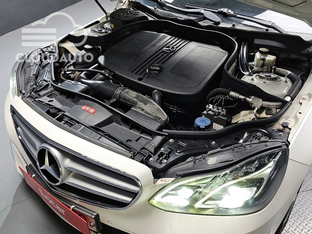 2014 Mercedes-Benz E-Class E220 CDI - Image 6