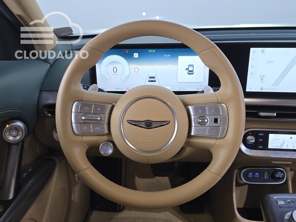 2022 Genesis GV60 Standard - Image 14