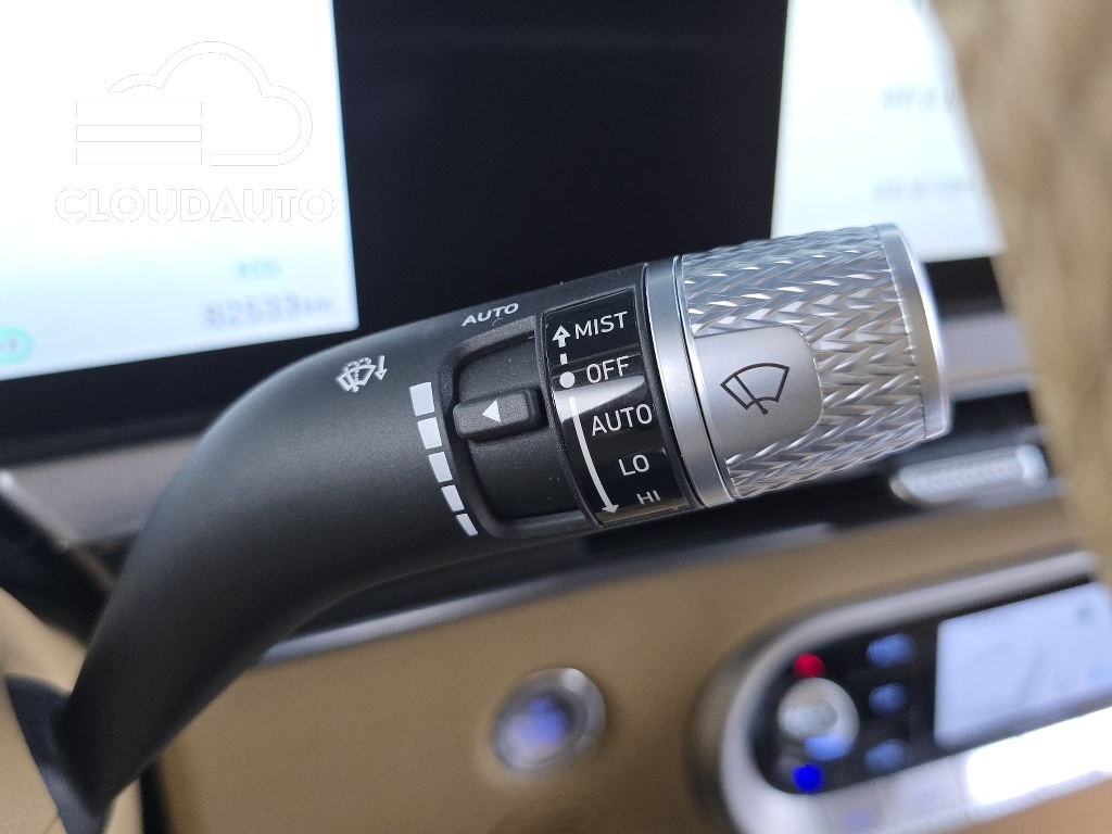 2022 Genesis GV60 Standard - Image 27