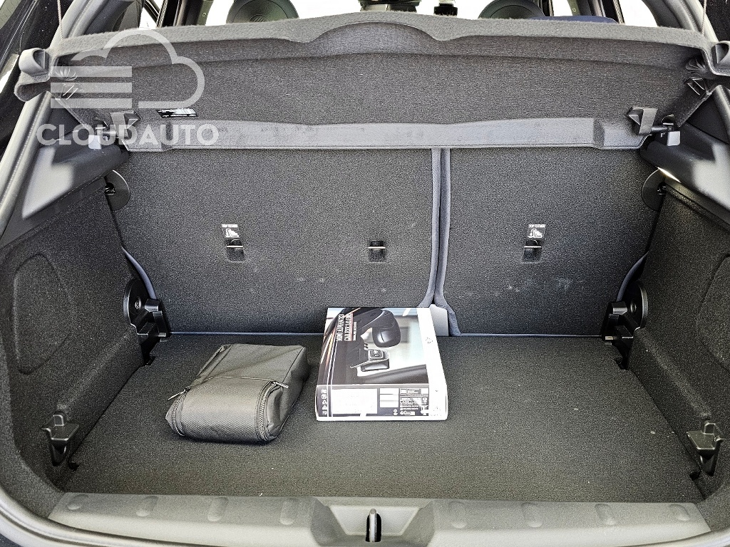 2025 MINI Cooper S 5Door - Image 20