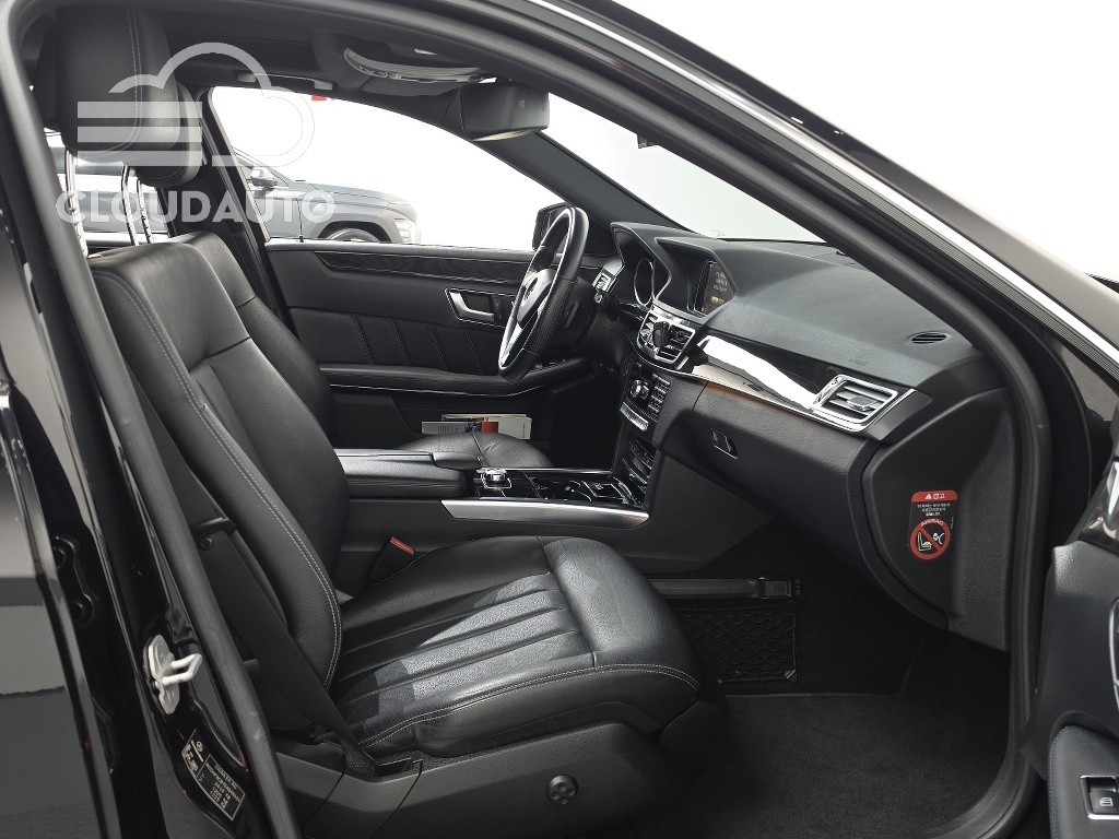 2014 Mercedes-Benz E-Class E250 CDI 4MATIC - Image 11