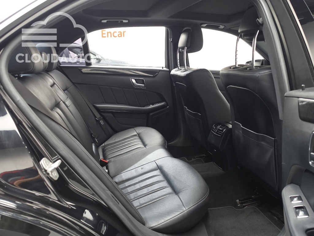 2014 Mercedes-Benz E-Class E250 CDI 4MATIC - Image 12