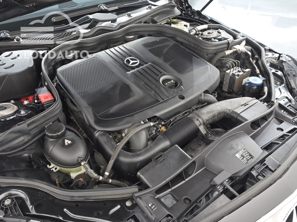 2014 Mercedes-Benz E-Class E250 CDI 4MATIC - Image 6