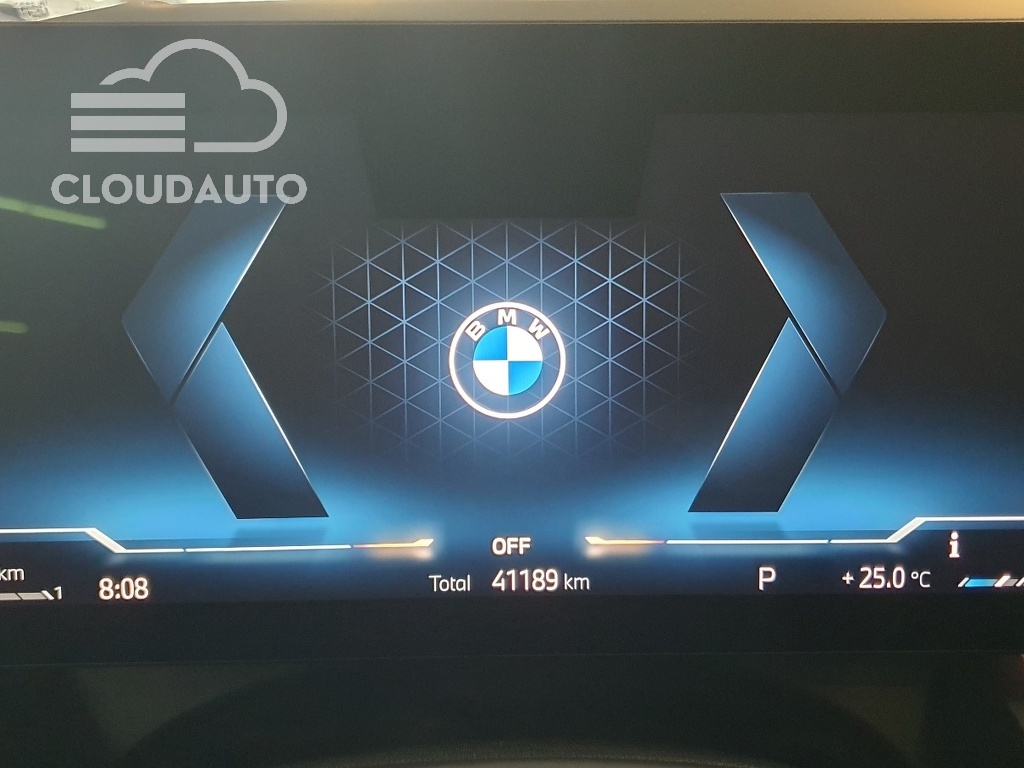2025 BMW 5 Series 523d M Sports - Image 8