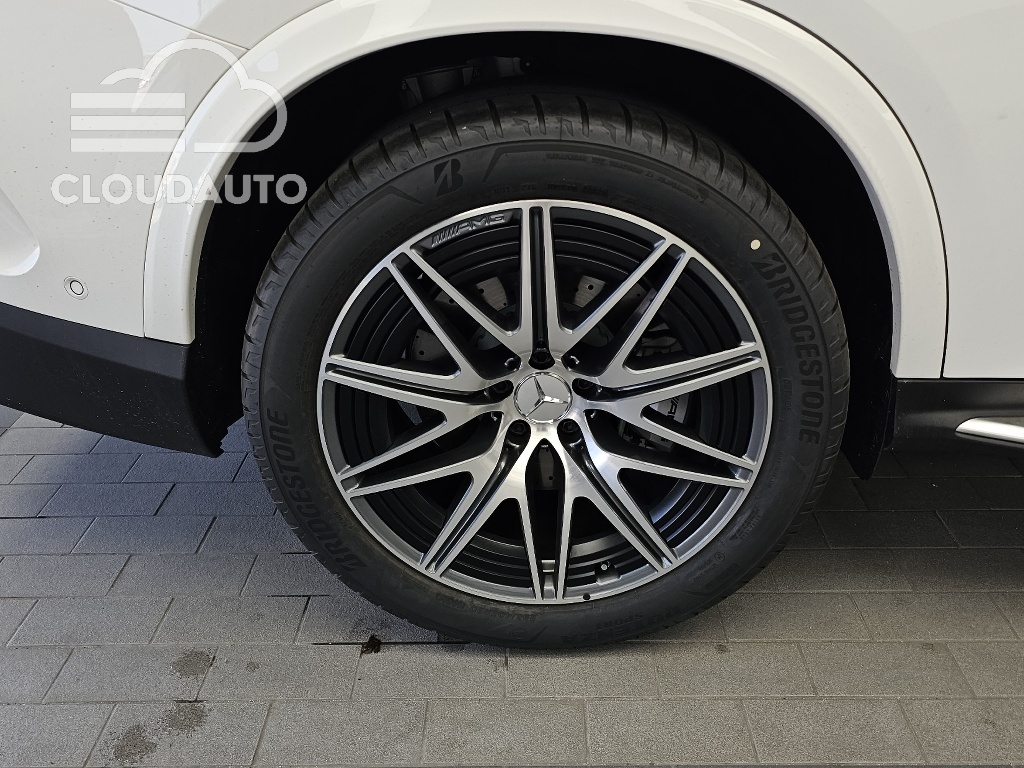 2026 Mercedes-Benz GLC AMG GLC43 4MATIC - Image 5
