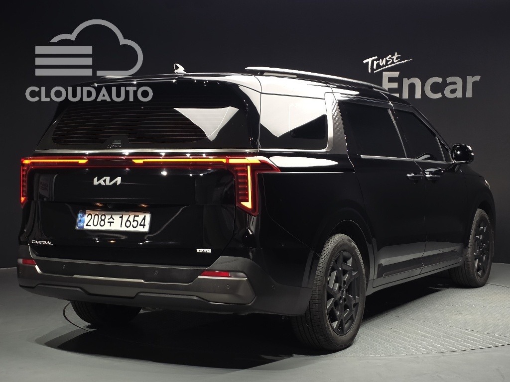 2025 Kia Carnival HEV 9 - Image 2