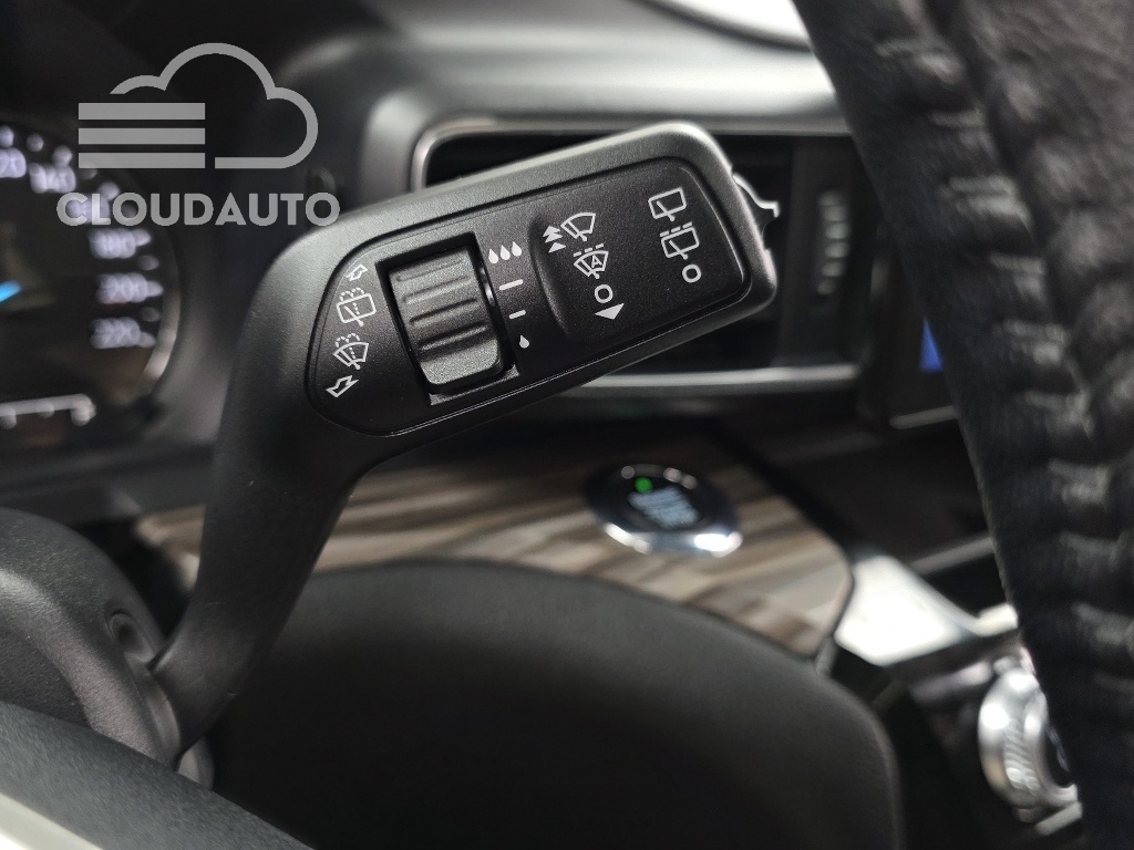 2021 Ford Explorer 3.0 PHEV - Image 18