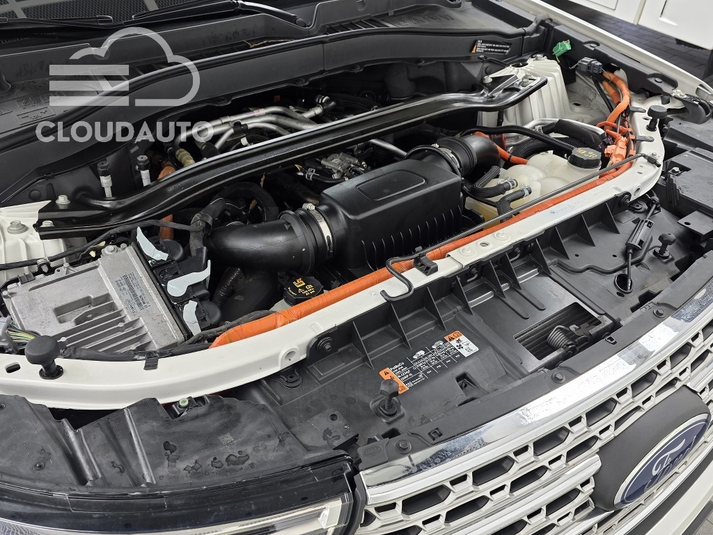 2021 Ford Explorer 3.0 PHEV - Image 6